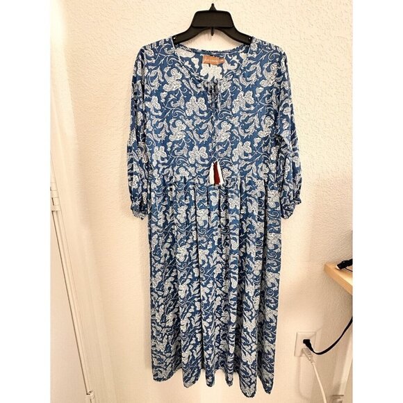 Shae by Sassafras Dresses & Skirts - Shae by Sassafras Women's Blue/White‎ Floral 3/4 Sleeves Tasseled Sundress. XL